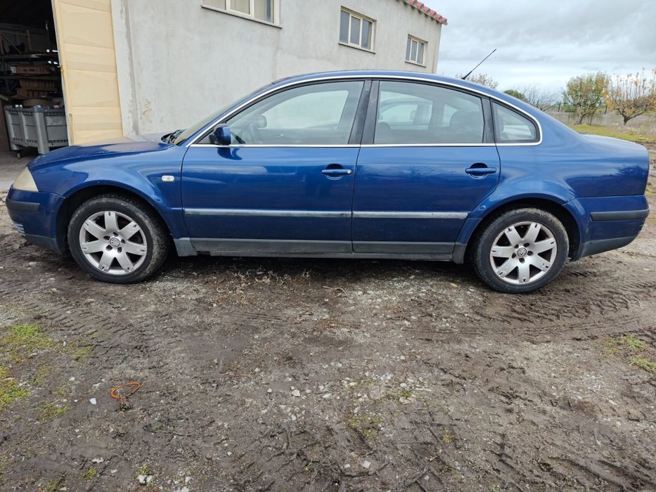 Volkswagen Passat 1.9 tdi 130 cv ASZ para peças ts Material disponível