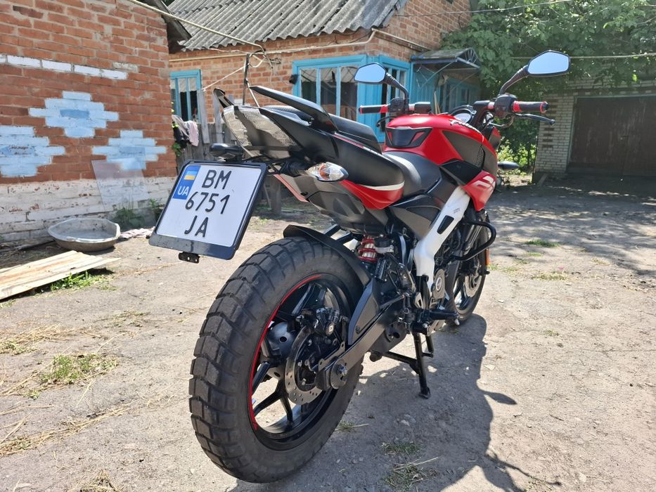 Bajaj pulsar ns 200