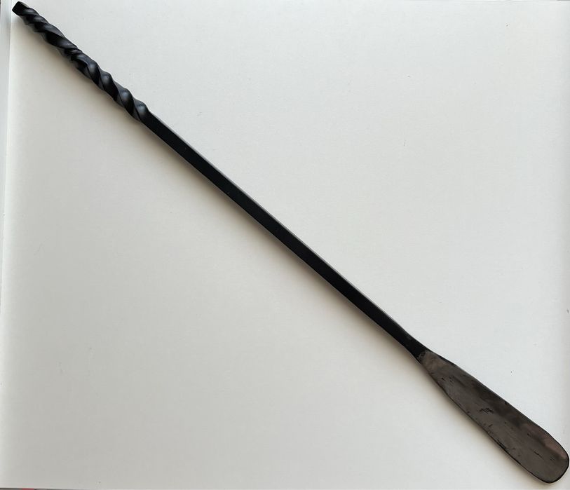 Ręcznie kuta łyżka do butów