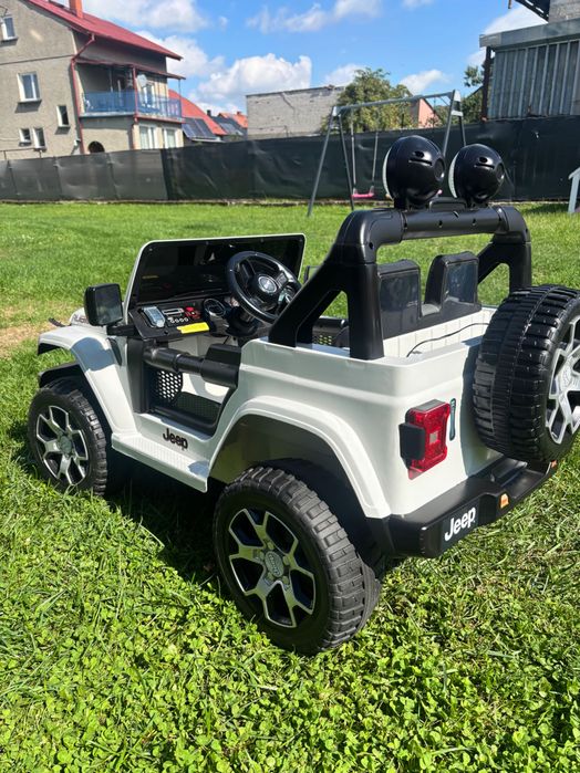 Auto na akumulator Jeep