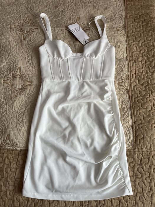 Жіноче плаття zara