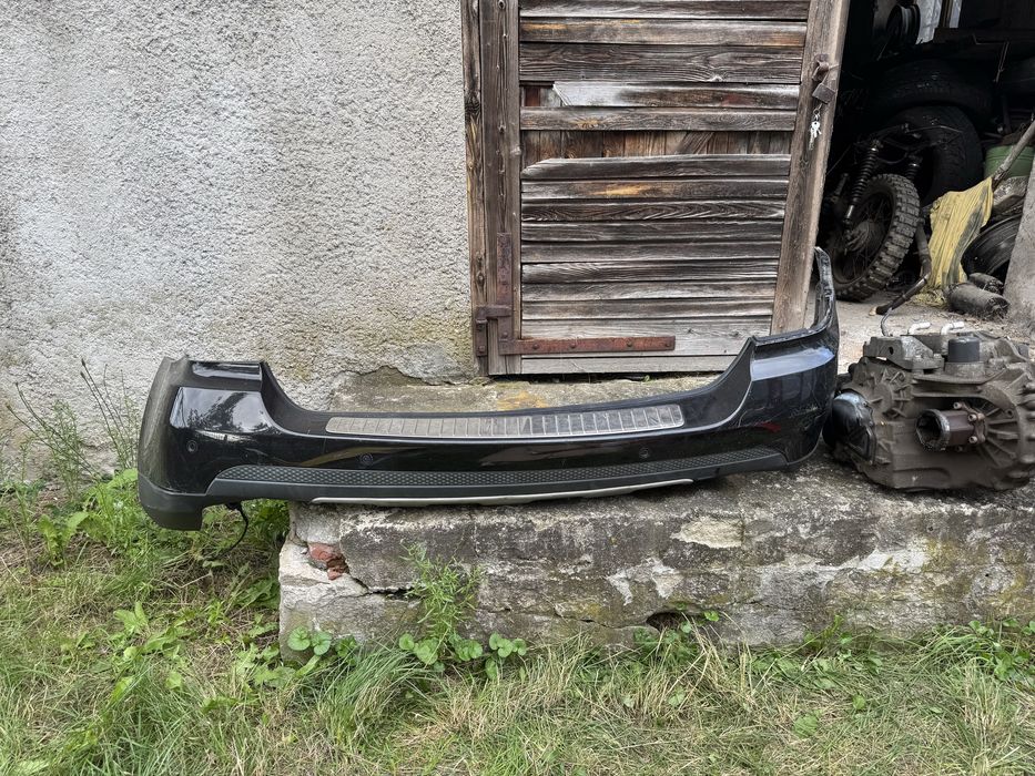 Mercedes ML W164 zderzak tył z czujnikami parkowania