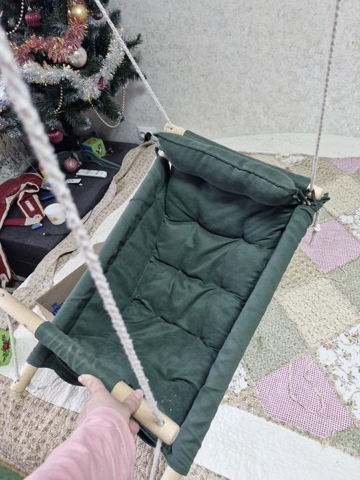 Гойдалка для діток