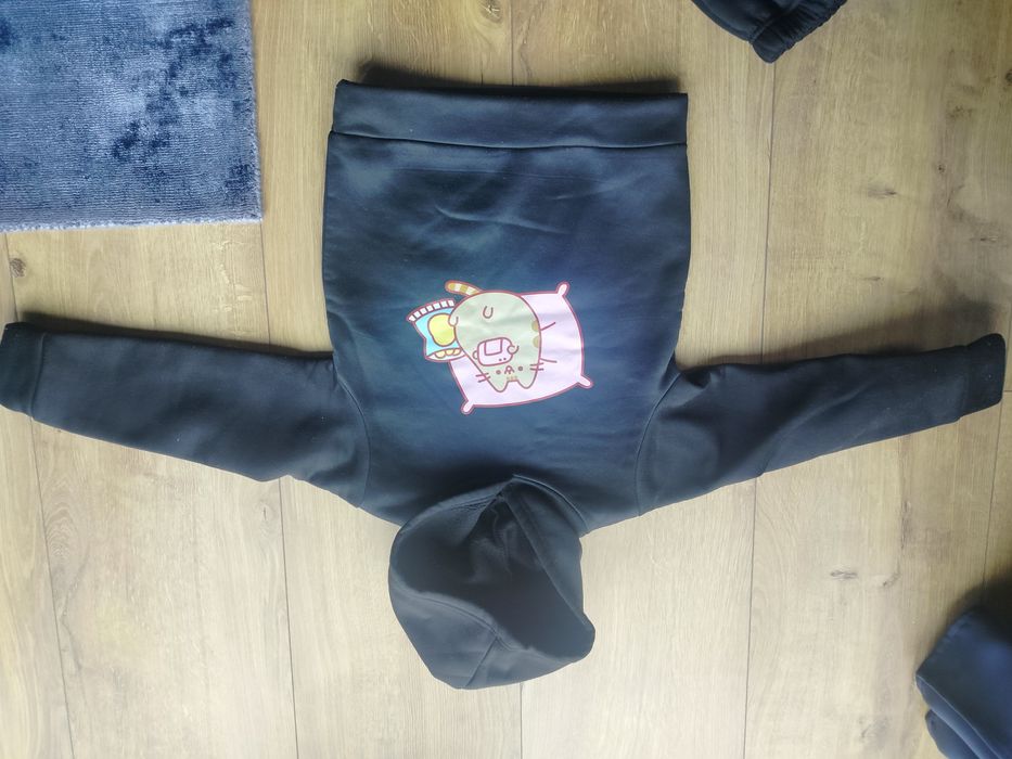 Dres Pusheen, 122/128