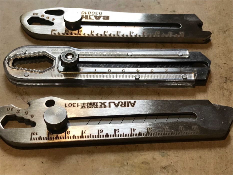 Нож канцелярский, строительный