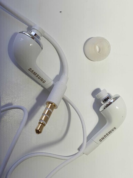Навушники Samsung EHS64 + мікрофоном