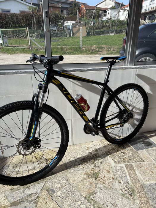 Bicicleta de BTT
