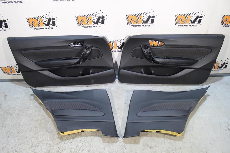 Bancos BMW Serie 1 F21 Pack M em Alcântara Com Quartelas