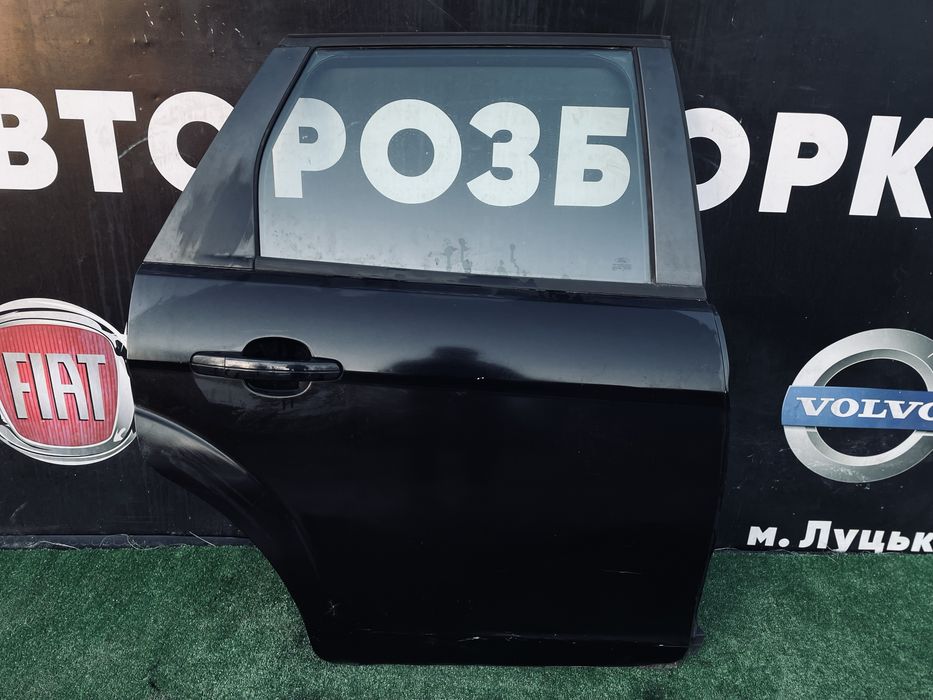 Двері Форд Фокус 2 Дверка Ford Focus 2 Задня F3 Чорна Дверь Универсал