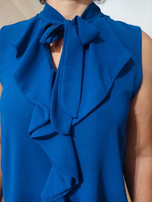 Bluzka wiązana na szyi