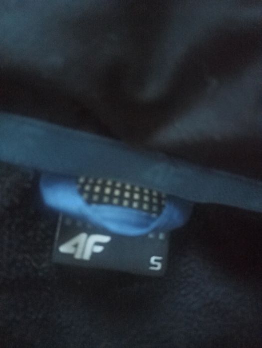 Kurtka softshell 4F S granatowa stan bdb