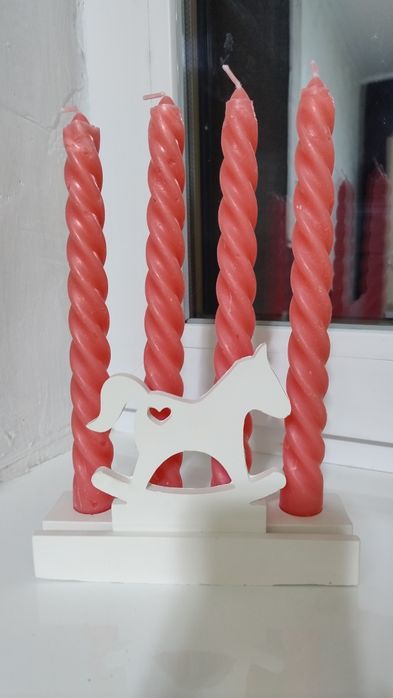 Підсвічник кінь символ наступного року з гіпсу