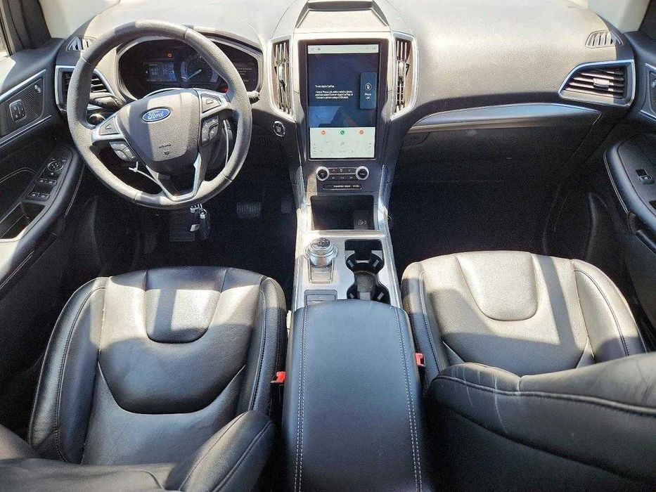2022 Ford  Edge  TITANIUM