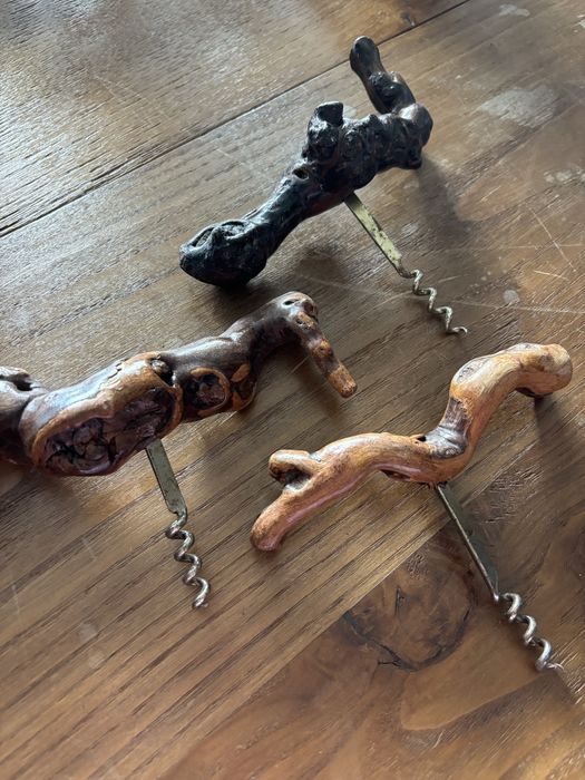 Saca Rolhas com Raizes