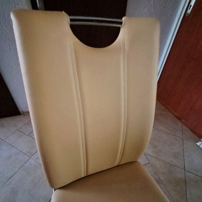 Stół + 6 krzeseł + inne