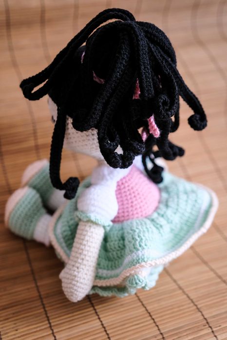 Boneca lã, feita à mão