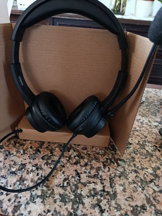 Phones com micro de plug 3,5 mm novos com garantia