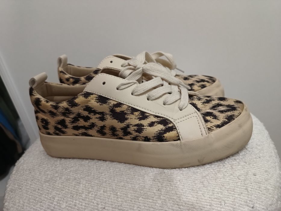 Buty sportowe panterka