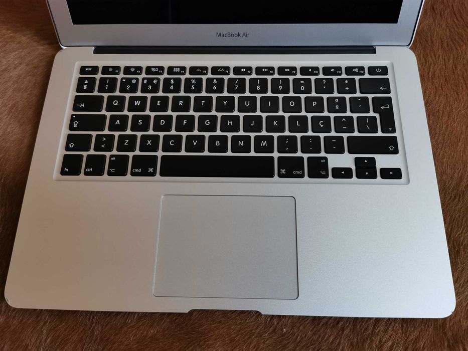 MacBook Air (13 polegadas, meados de 2011)