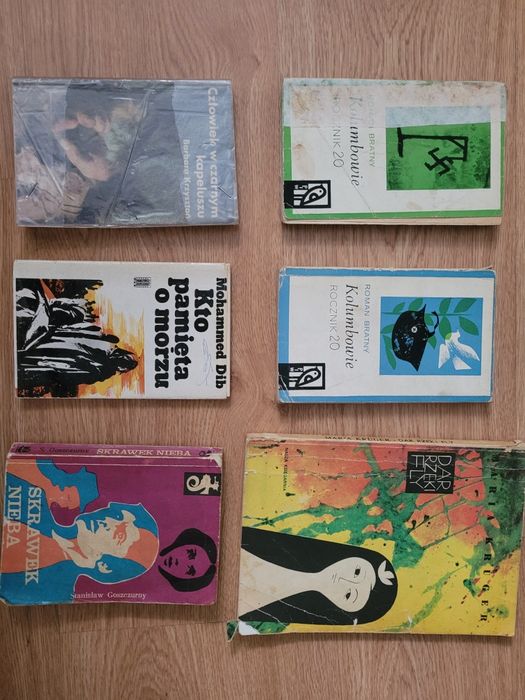 Zestaw różnych książek