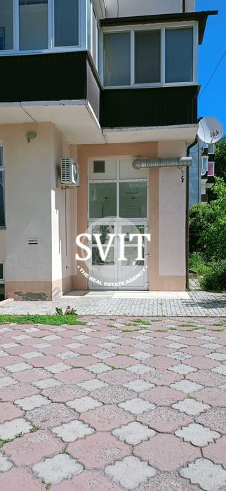 Продам комерційне приміщення Франка
