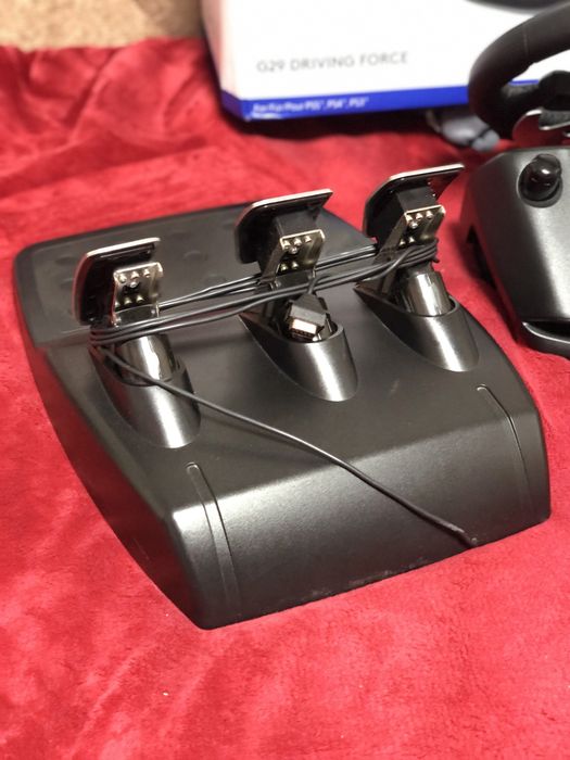 Ігровий руль Logitech G29 + КПП