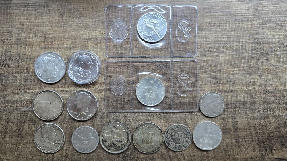 Srebrne monety Half Dolar Liry Franki Centavos Pesetas Marki Mapka