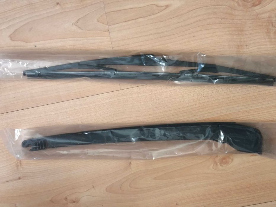 NOVO - Braço Haste limpa vidros traseiros + escova