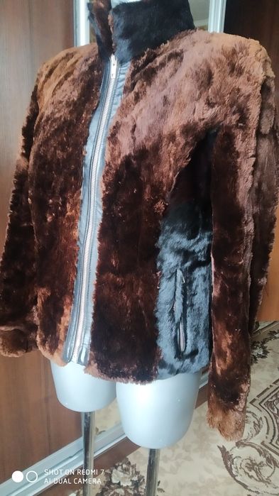 Срочно  продам шубку з мутона.