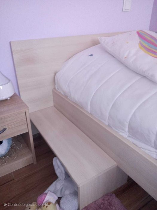 Cama de solteiro usado