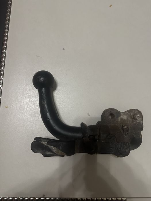 Продаю Фаркоп.. Mitsubishi Outlander XL,