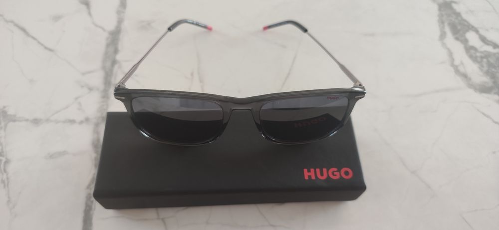 Óculos de Sol HUGO (Hugo Boss) HG 1204/S - Kit Completo com Caixa e Pano