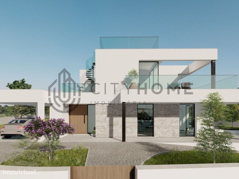 Moradia T4 isolada de luxo com vista mar