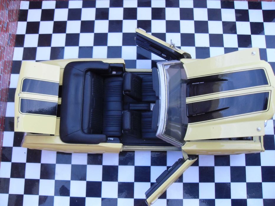 Chevrolet Chevelle Cabrio 1:18 model