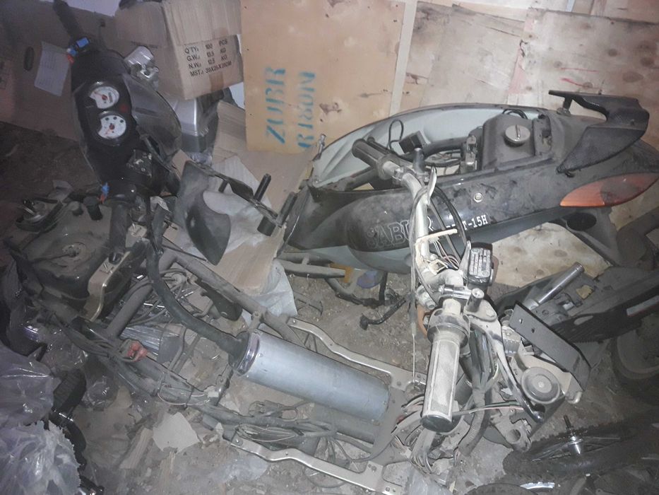 продам пластік на скутера