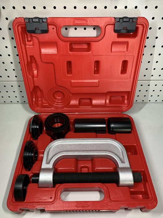 Набор для выпрессовки шаровых и крестовин