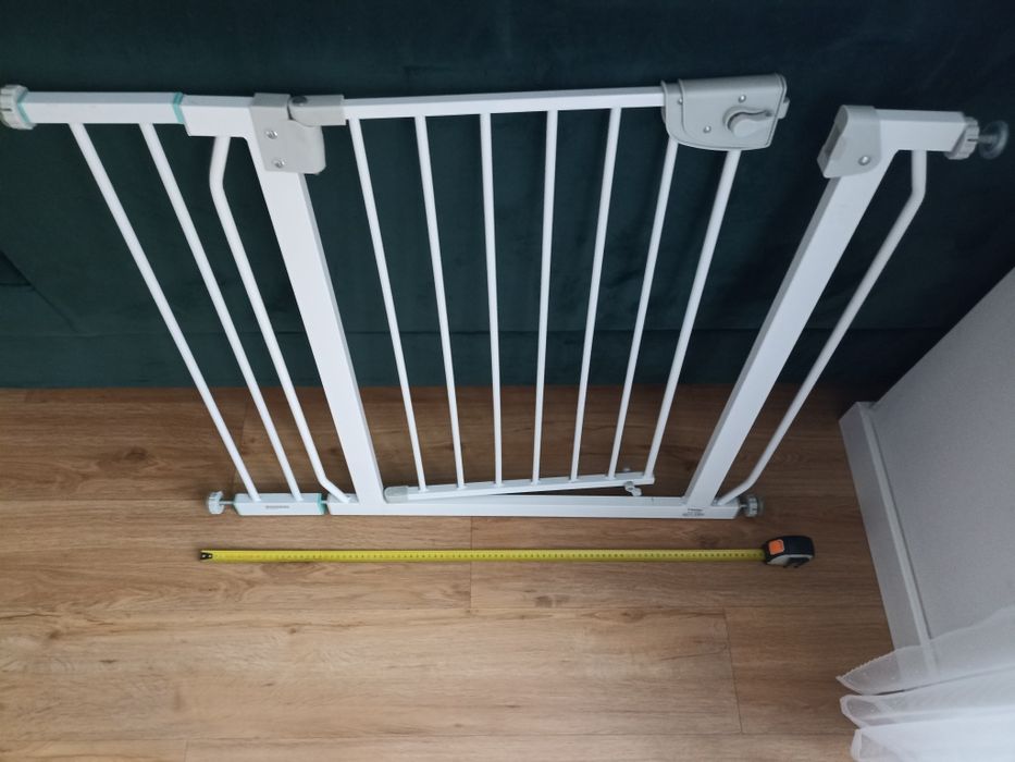 barierka, bramka zabezpieczająca schody