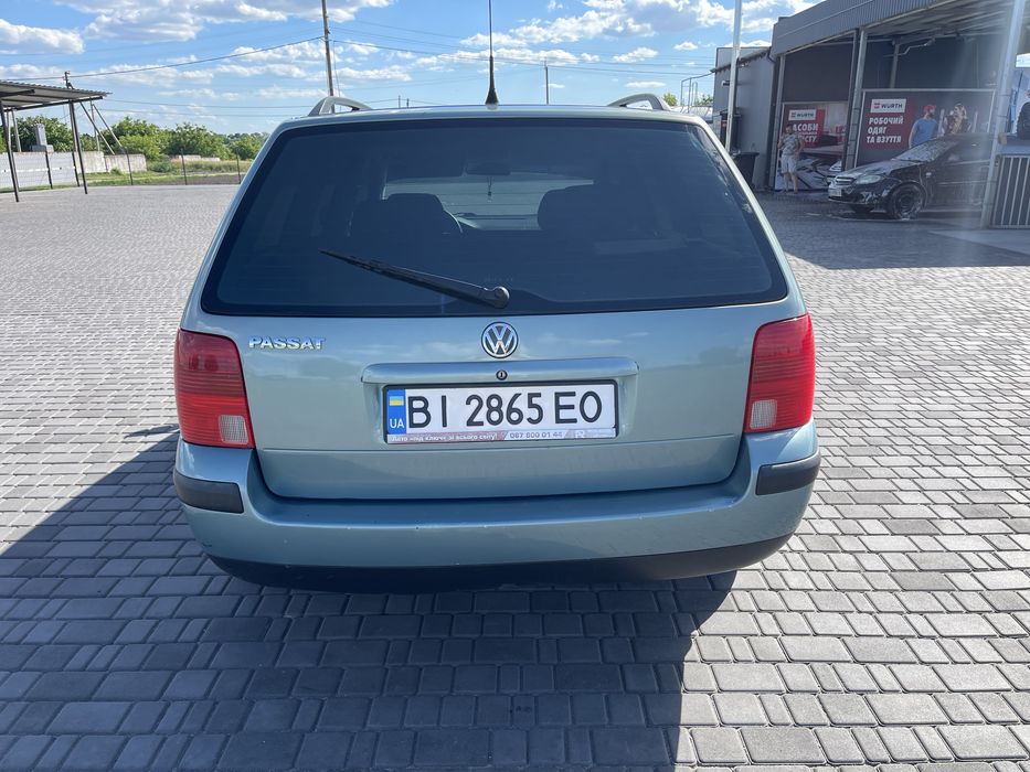 Volkswagen Passat VR5 2.3 MT (150 к.с.)
