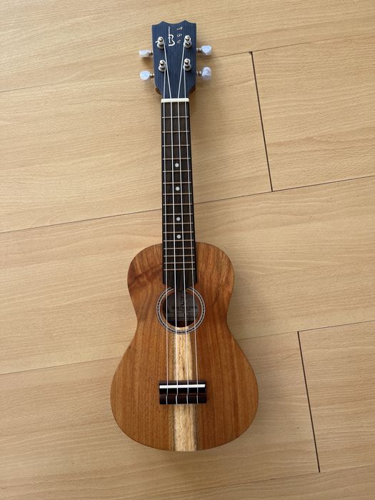ukulele APC SS feito em portugal