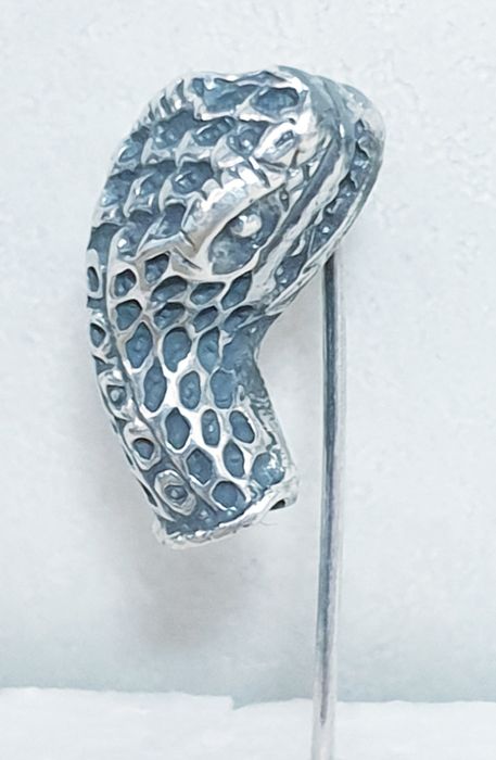 Maravilhosos antigos alfinetes de lapela - preços individuais