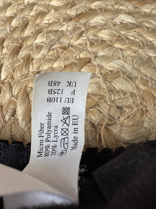 110 B czarny duży Stanik