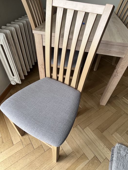 Rozkladany stół + 4 krzesla