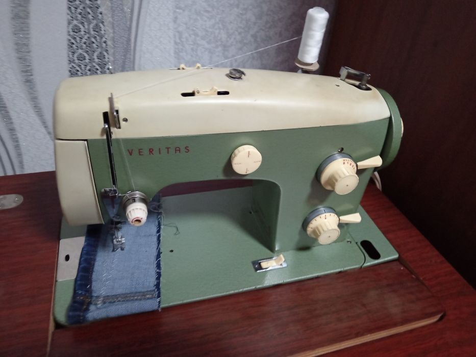 Продаётся швейная машинка" Веритас".