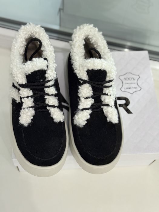 Кросівки замшеві зимові 36-23см