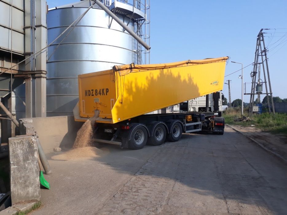 Koparko-ładowarka--Piasek, Żwir, Kruszywa, Ziemia -Transport,Sprzedaż