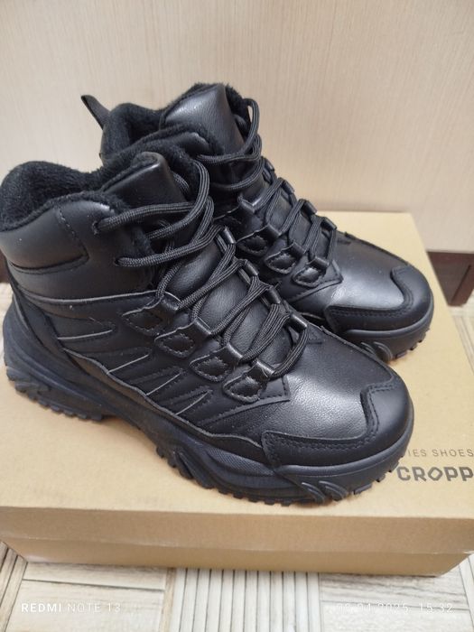 Кроссовки женские на флисе