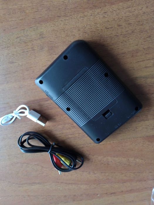 Портативная приставка  ЧЕРНАЯ