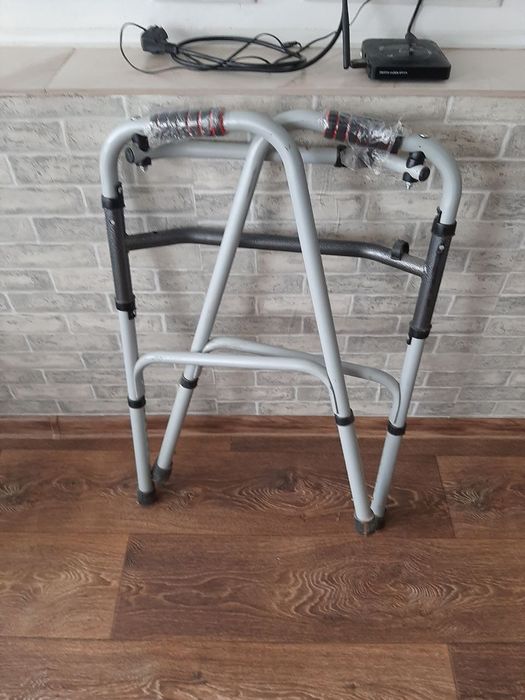 Ходунки для дорослих