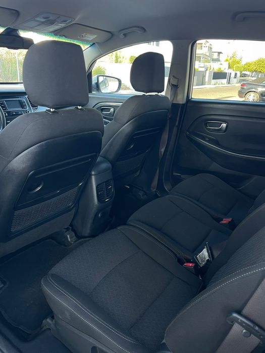 Kia Carens — fotografia 10