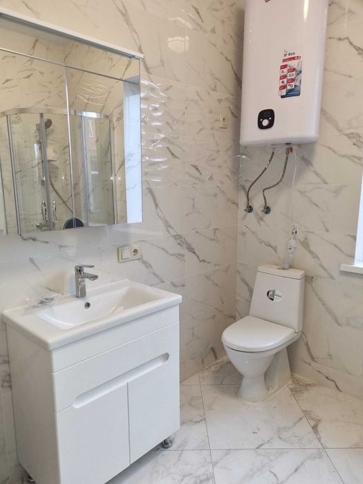 Долгосрочная аренда 1 єт.  дома 100  кв.м. в с.Осещина от властника